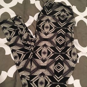 LuLaRoe OS Leggings